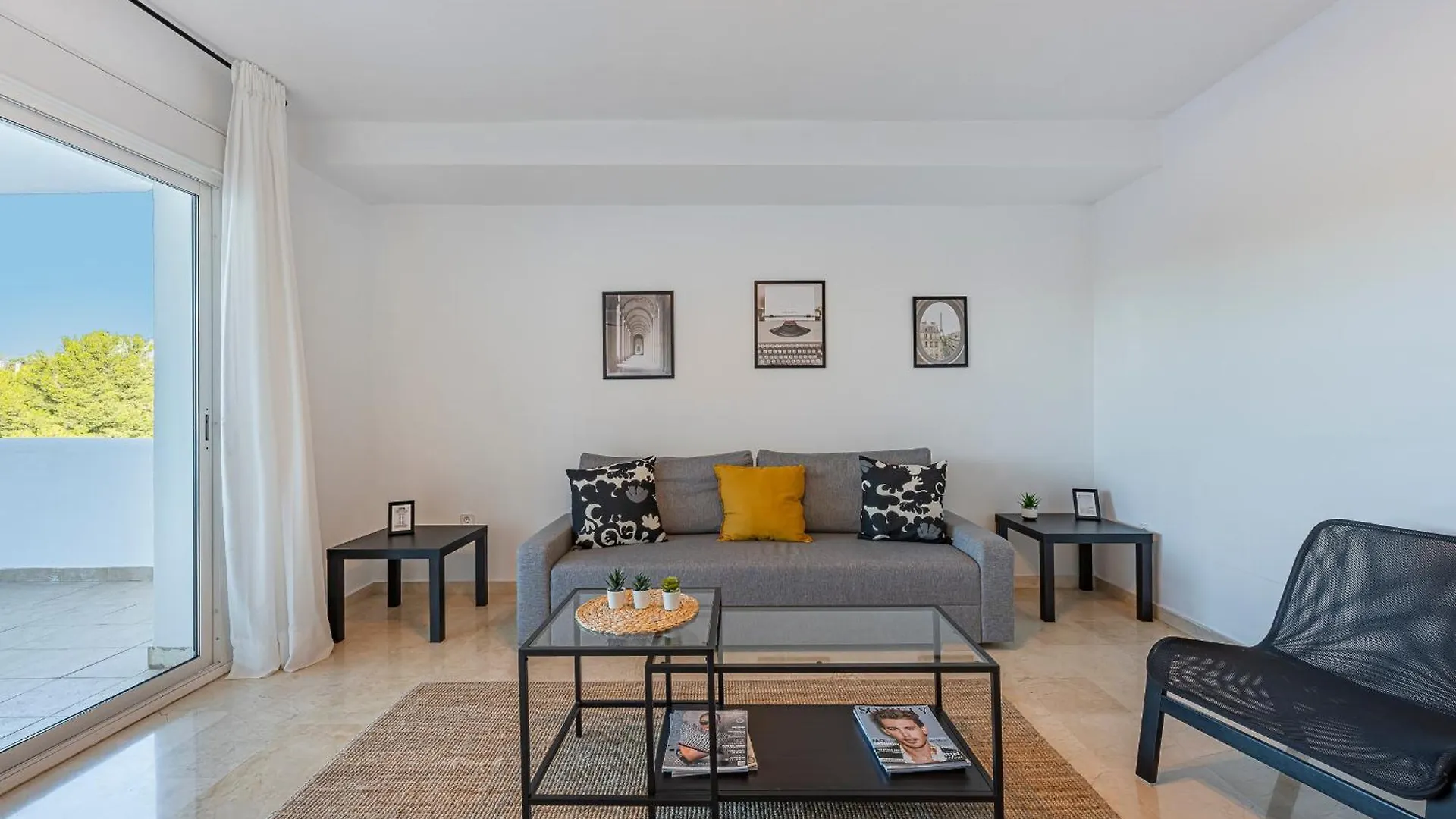 Rent Prestige- Jardines Andalucia Puerto Banus Apartment Marbella Spain