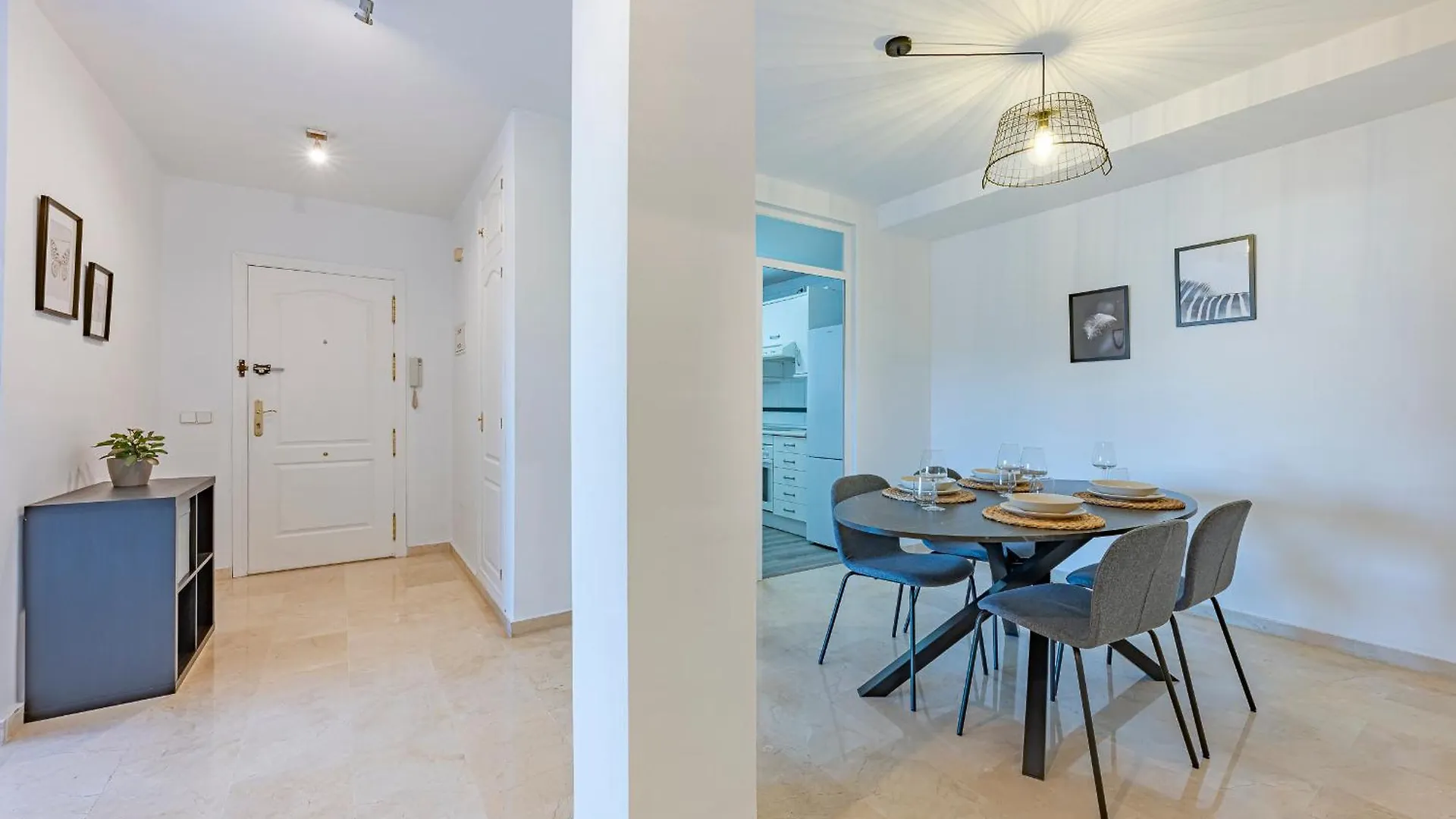 Rent Prestige- Jardines Andalucia Puerto Banus Apartment Marbella 0*,  Spain