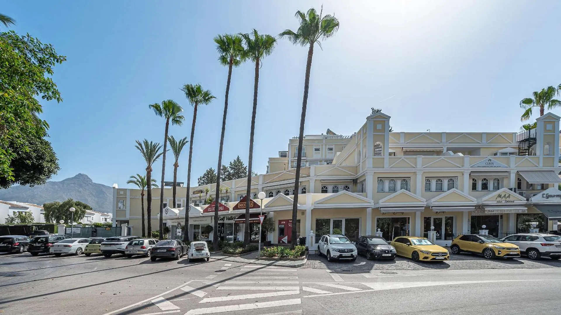 Rent Prestige- Jardines Andalucia Puerto Banus Lägenhet Marbella Spanien